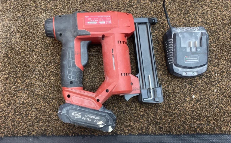 Гвоздезабивной пистолет Elitech ПГА 1832Л