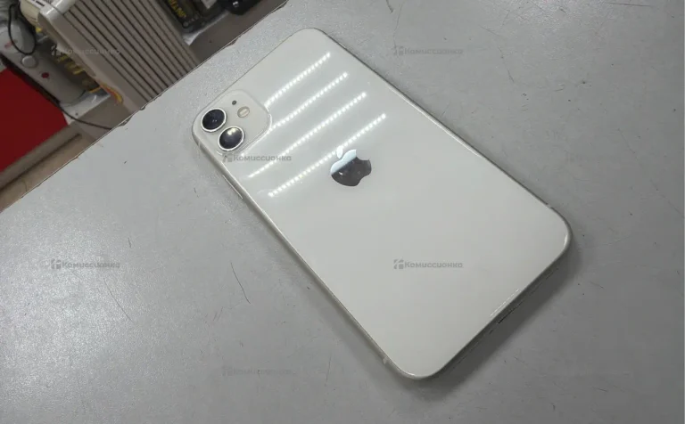 Apple iPhone 11 4/64 ГБ