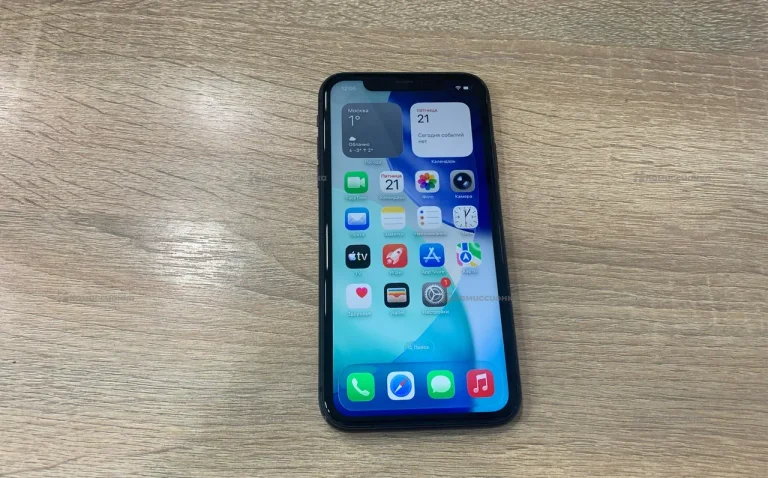 Apple iPhone 11 4/128 ГБ