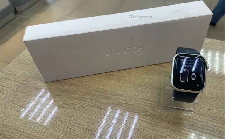 Часы Apple Watch Series 9 41mm