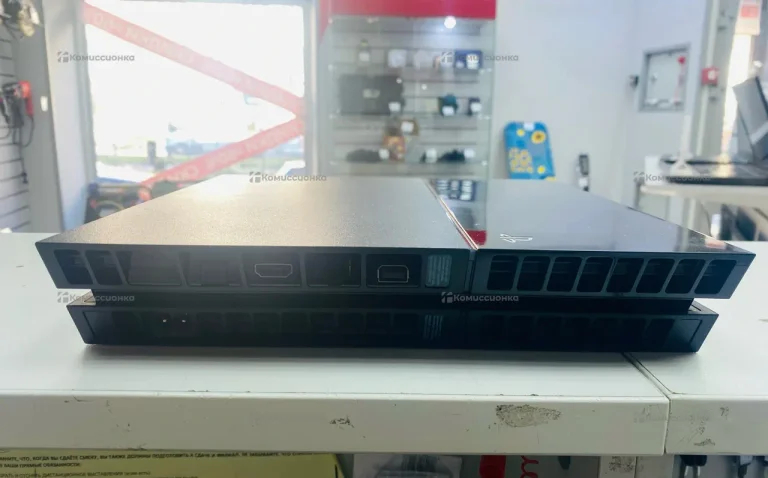 Приставка Sony PlayStation 4 Fat 500GB