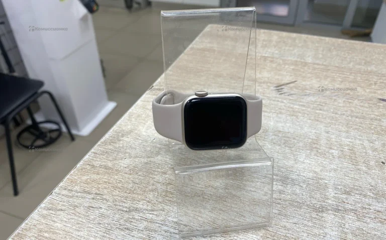 Часы Apple Watch SE Gen 2 40mm