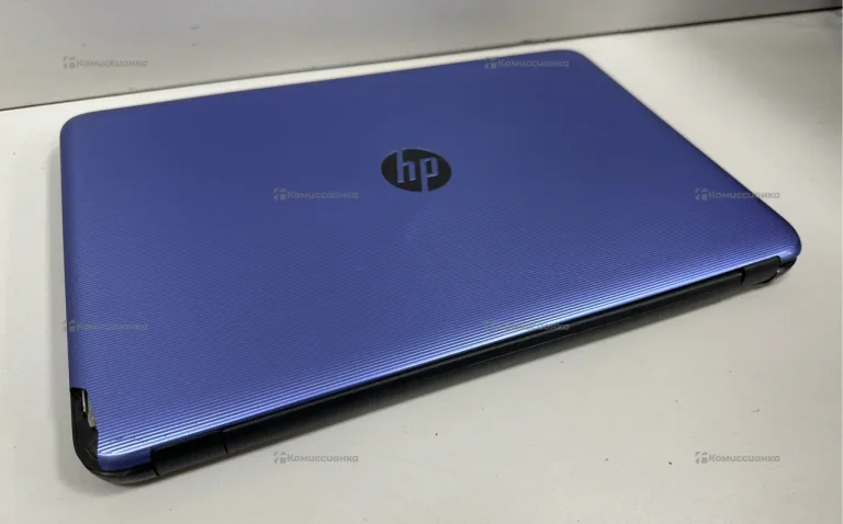 Ноутбук HP AMD A8-7410/M330/8/256