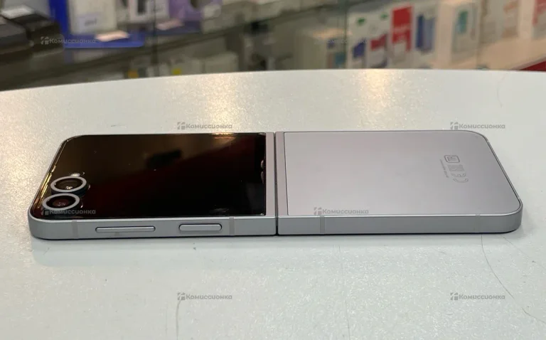 Samsung Galaxy Z Flip 6 12/512GB