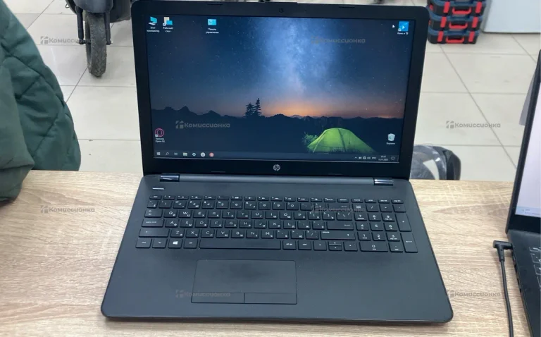 Ноутбук  HP Laptop
