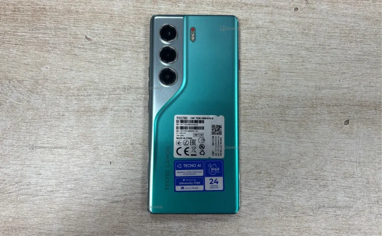 Tecno Camon 40 Pro 12/256 ГБ
