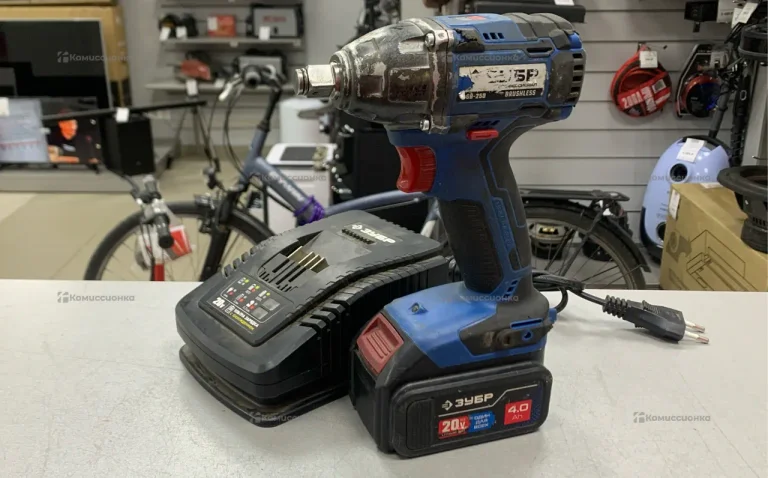 Бесщеточный гайковерт GB-250-42 Зубр