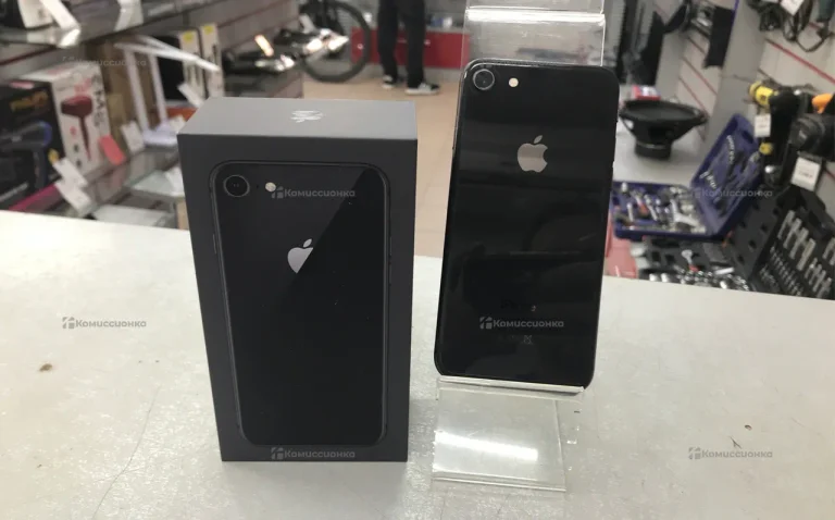 Apple iPhone 8 2/64 ГБ