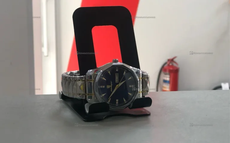 Часы  кварцевые QUARTZ