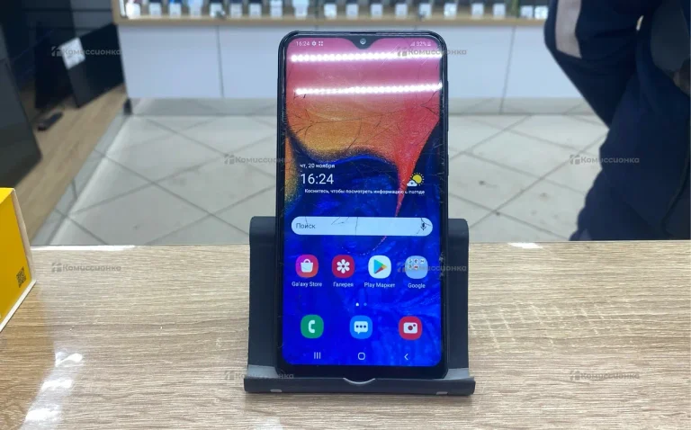 Samsung Galaxy A10 2/32 ГБ