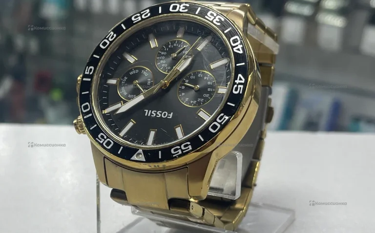 Часы  fossil