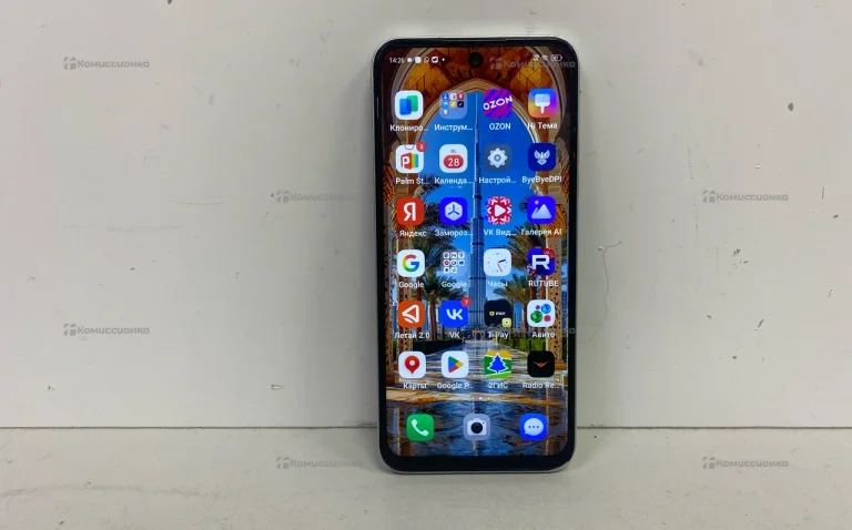 Tecno Spark 30C 4/128 ГБ