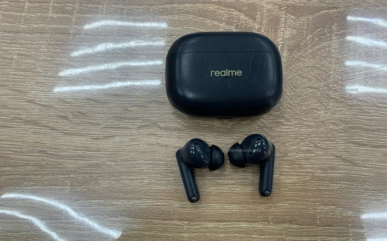 Наушники  Realme T300