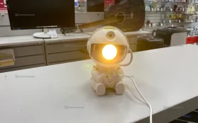 Ночник астронавт