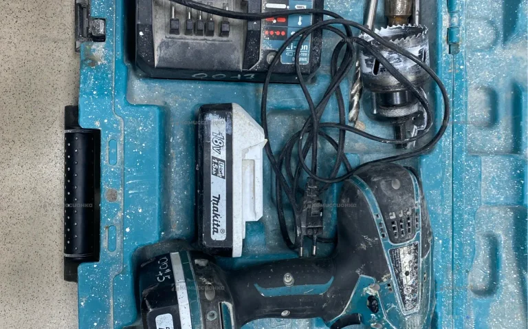 дрель шуруповёрт Makita DF457D