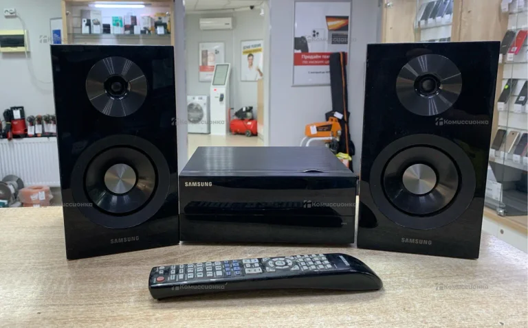 Музыкальный центр Samsung MM-C430D