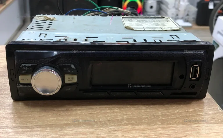 Автомагнитола  Centek CT-8111