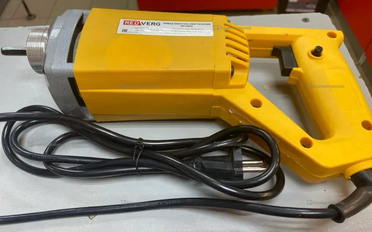 Электрический привод глубинного вибратора RedVerg