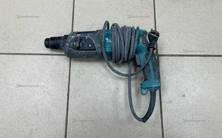 Перфоратор makita HR2470T