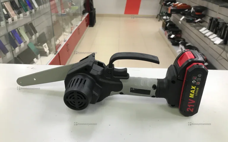 Аккумуляторный кусторез