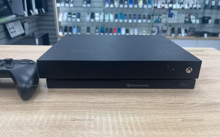 Приставка Xbox One 500Gb