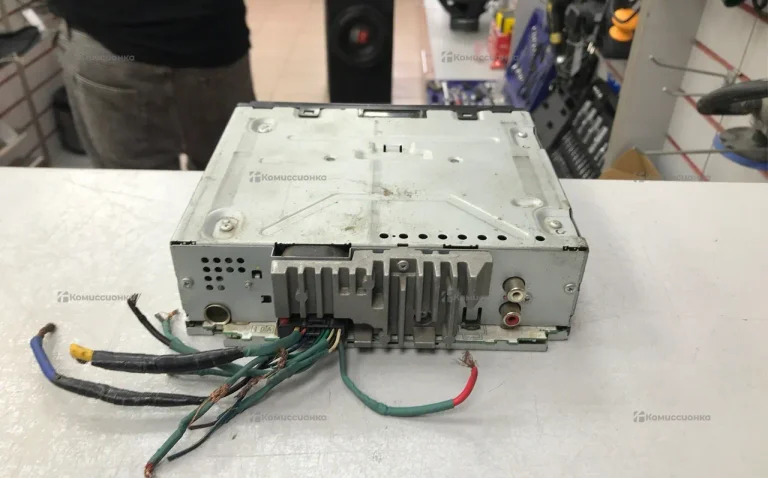 Автомагнитола  Pioneer DEH-1600UA