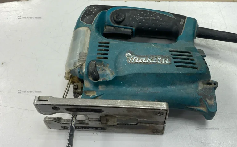 Электролобзик makita 4329
