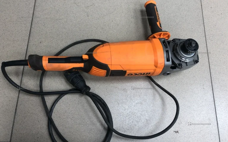 Угловая шлифовальная машина INGCO AG24008