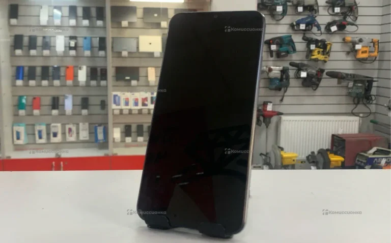 Realme C33 3/32 ГБ