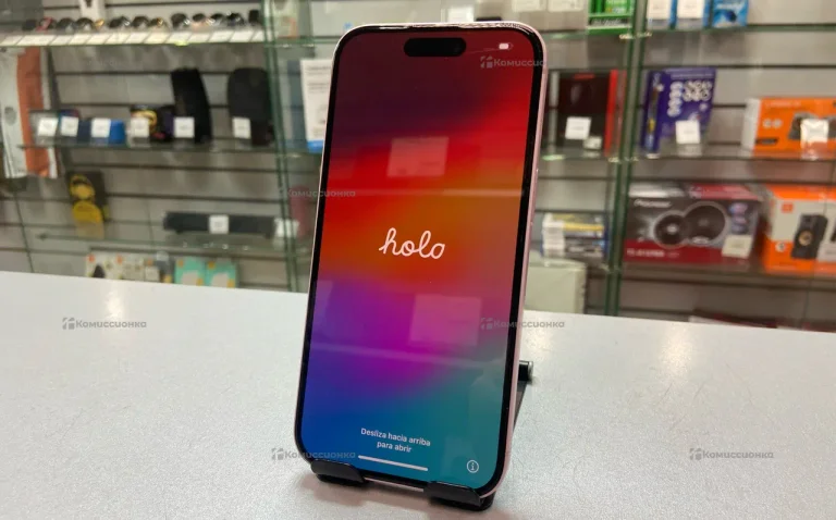 Apple iPhone 15 6/128 ГБ