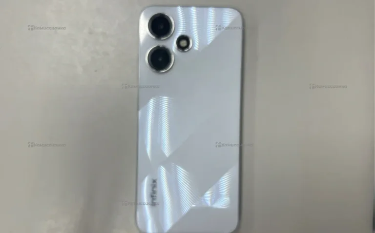 Infinix Hot 30 Play 8/128 ГБ