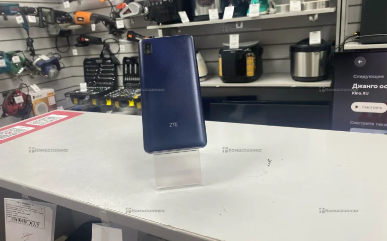 ZTE Blade L210 1/32 ГБ