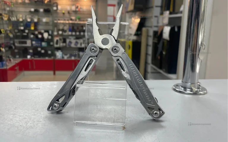 Швейцарский нож Leatherman Sidekick