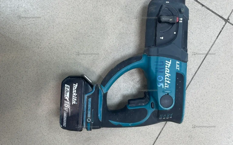 Аккамуляторный перфоратор Makita DHR202