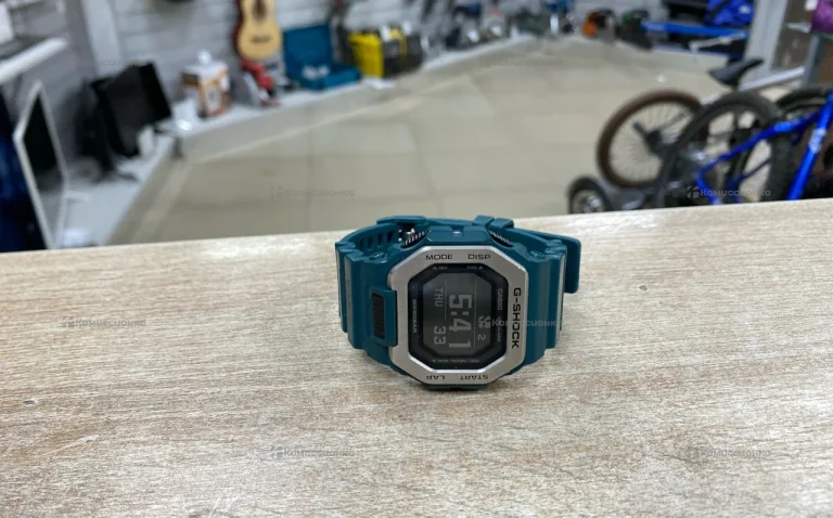 Часы  G-Shock GBX-100-2