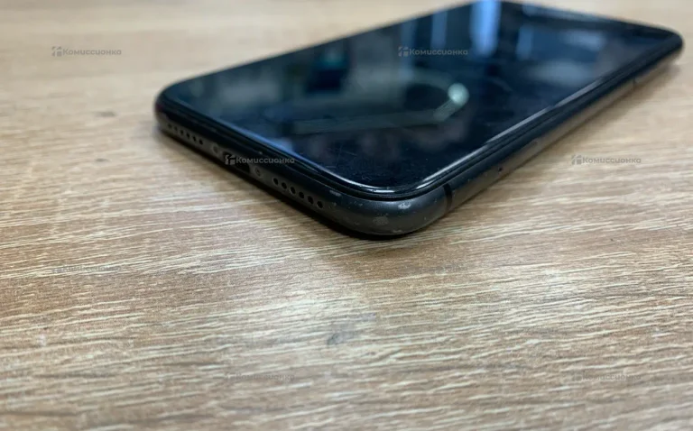 Apple iPhone 11 4/128 ГБ