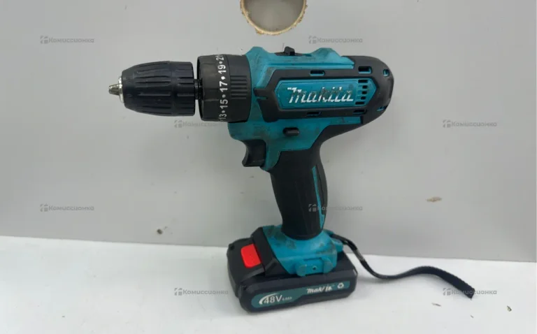 Дрель-шуруповёрт Makita DCD917 (реплика)