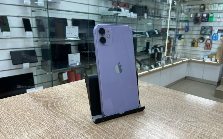 Apple iPhone 11 4/128 ГБ