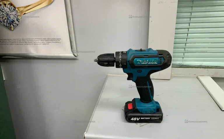 Шуруповерт Makita реплика