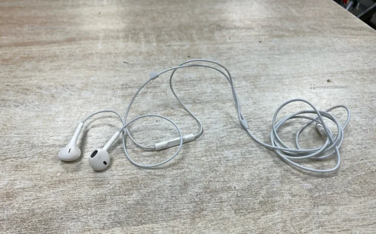 Наушники Apple Pods