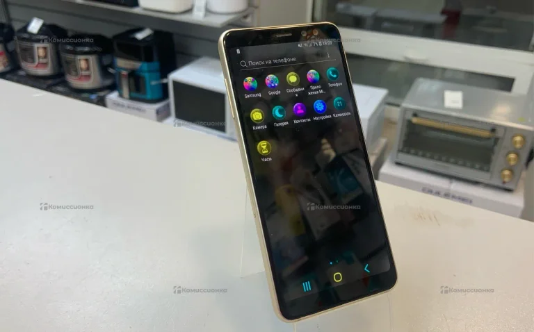 Samsung Galaxy A8 2/32 ГБ