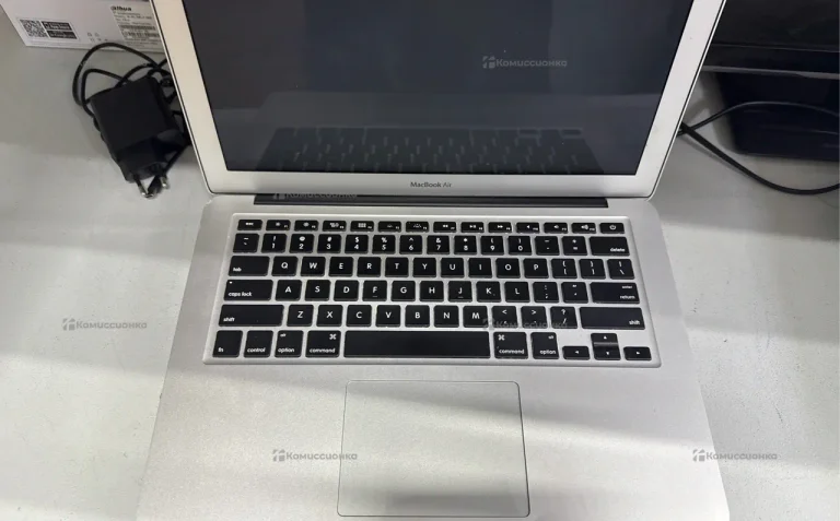 Ноутбук  MacBook Air 2013 a1466