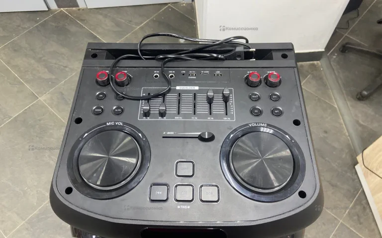 Колонка  Ginzzu GM-204