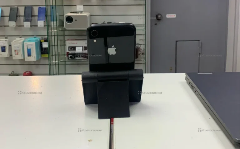 Apple iPhone XR 64