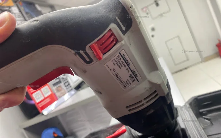 Перфоратор Ресанта П-28-800К