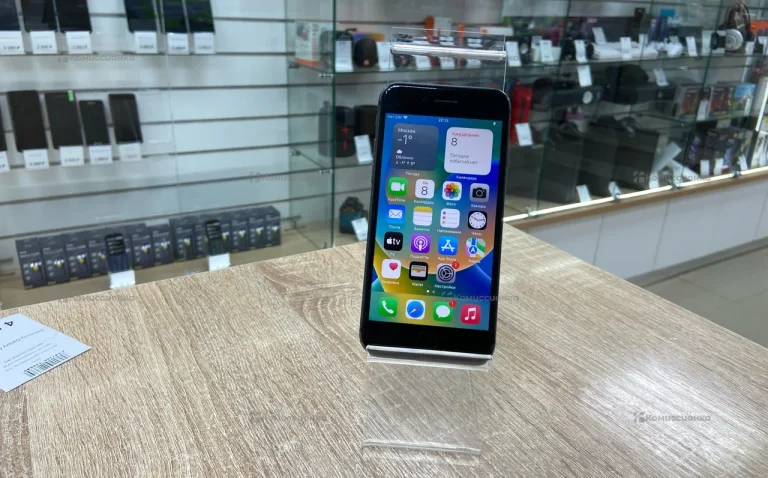 Apple iPhone 8 2/64 ГБ