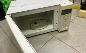 Купить Микроволновая печь   Samsung  MW73VR б/у , в Казань Цена:1200рублей