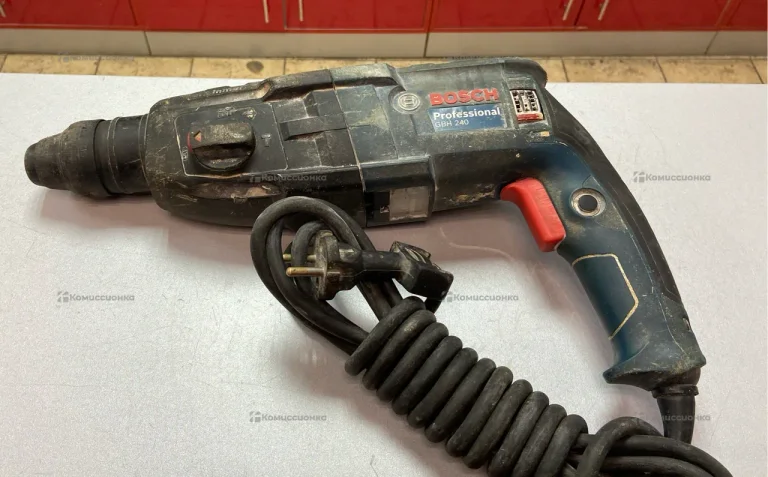 Перфоратор Bosch GBH 240