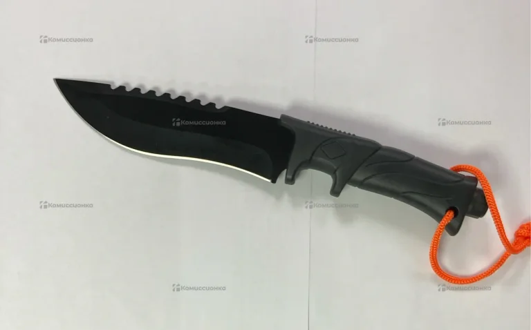 Нож туристический