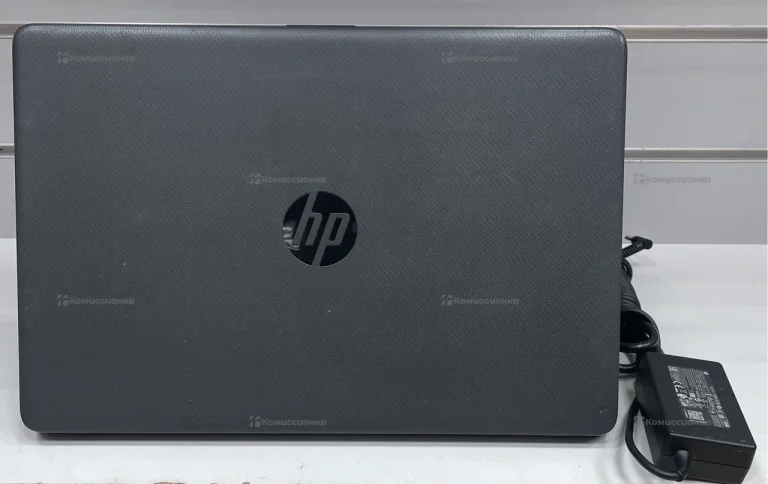 Ноутбук HP 15-GW0006UR